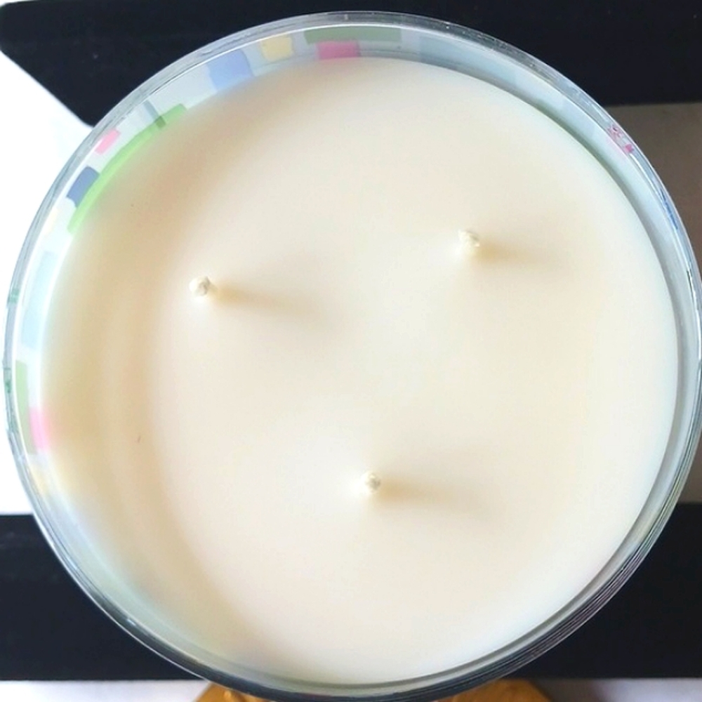 NEW Yankee Candle Chocolate Chip Cannoli 18 Oz. (510g) 3 Wick Candle - Picture 3 of 7